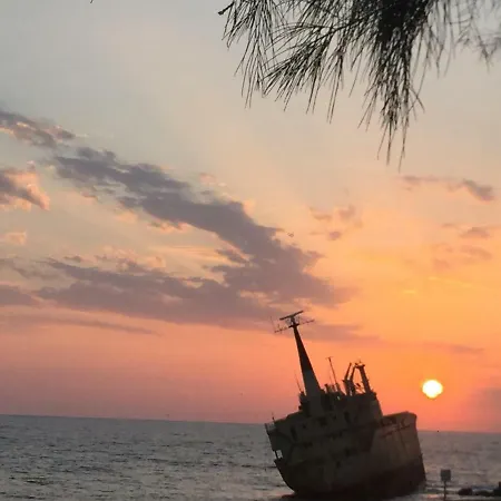 Marina View 11 ペイヤ