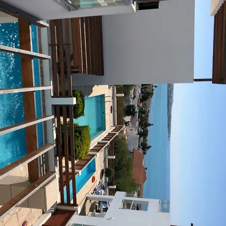 Marina View 11 * ペイヤ