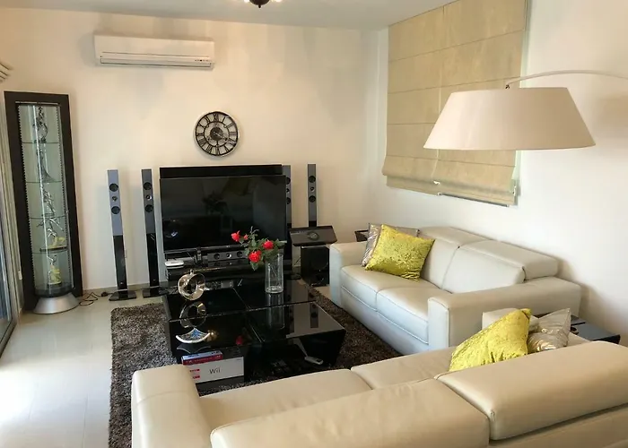 Marina View 11 Peyia