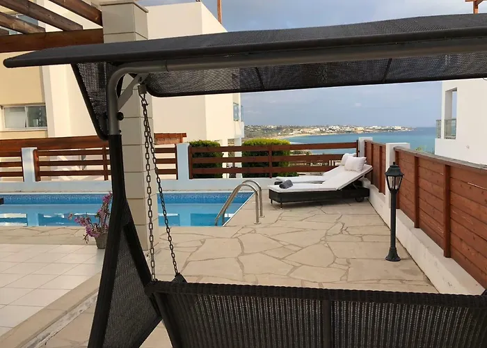 Marina View 11 Villa Peyia