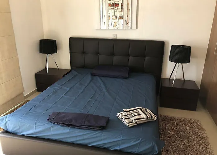 Marina View 11 Villa Peyia