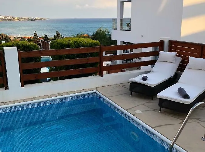 Marina View 11 Villa Peyia