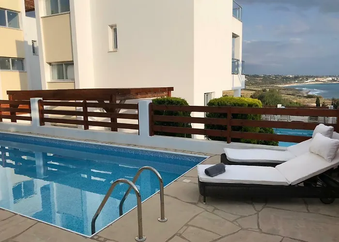 Marina View 11 Villa Peyia