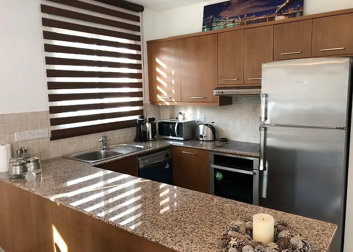 Marina View 11 Villa Peyia